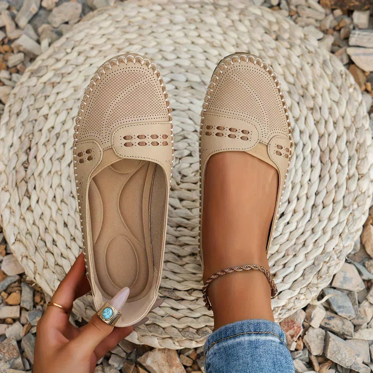 Aina | Everyday Ease Ortho Slides